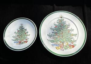 Vintage Cuthbertson Original Christmas Tree 8” English Salad & Bread Plates A16
